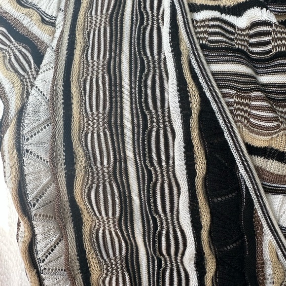 Light weight Italian knit dress. Black, brown, tan and white. Model size 6-8 - Picture 7 of 8